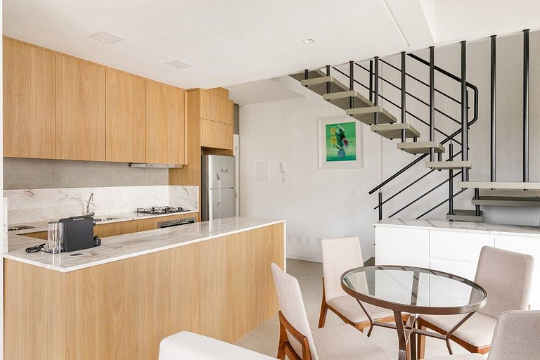 Duplex sofisticado próx. a Beira Mar | Centro