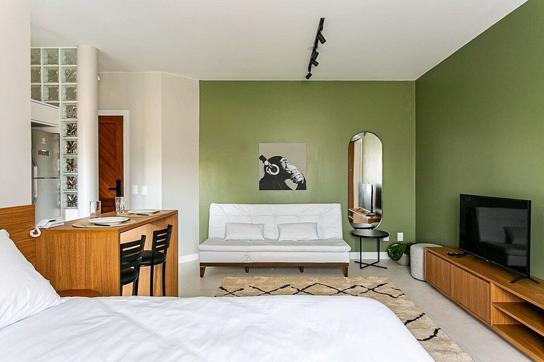 Estúdio completo a 50 m da praia | Ingleses