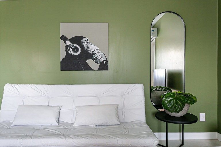 Estúdio completo a 50 m da praia | Ingleses