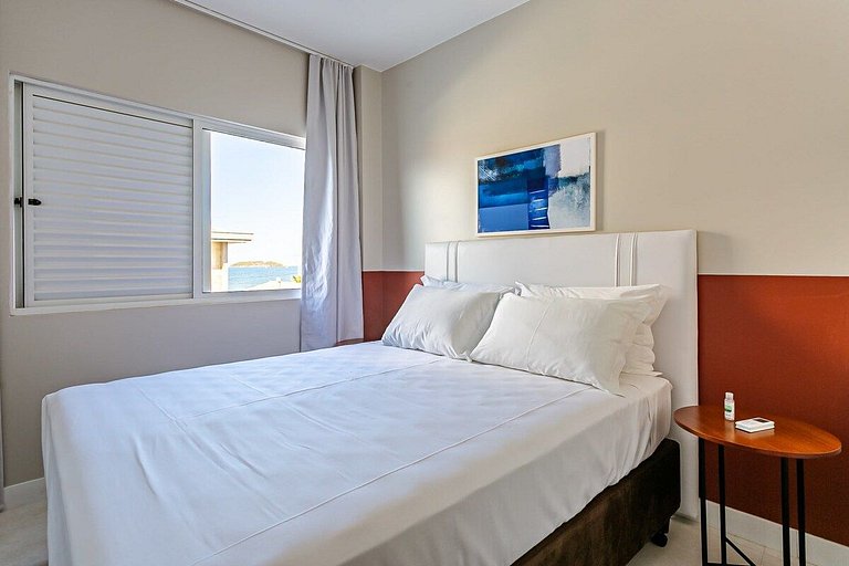 Apto 2 quartos a 50m da praia | Ingleses
