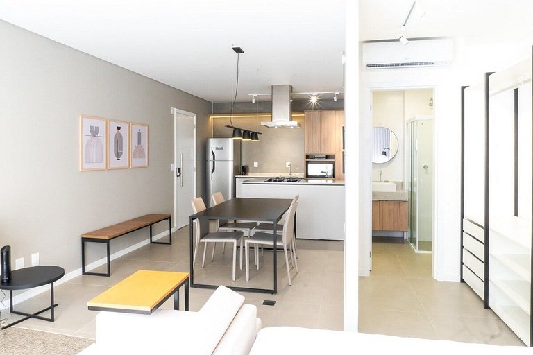 Estúdio completo próx. ao shopping | Centro