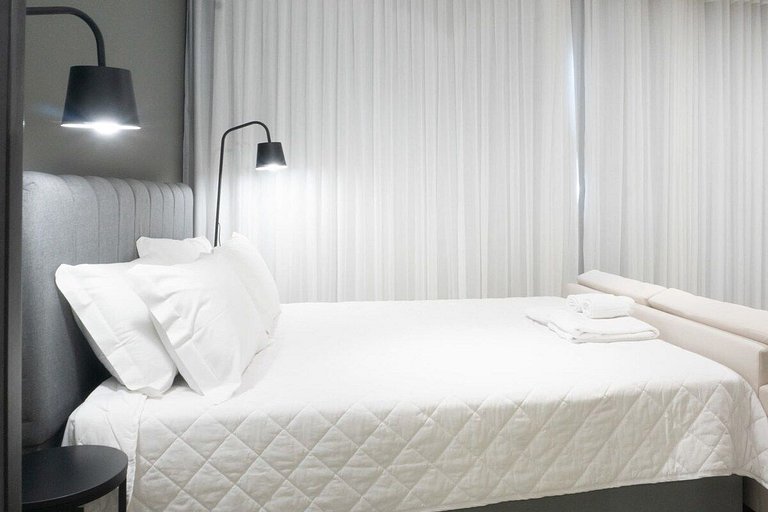 Estúdio completo próx. ao shopping | Centro