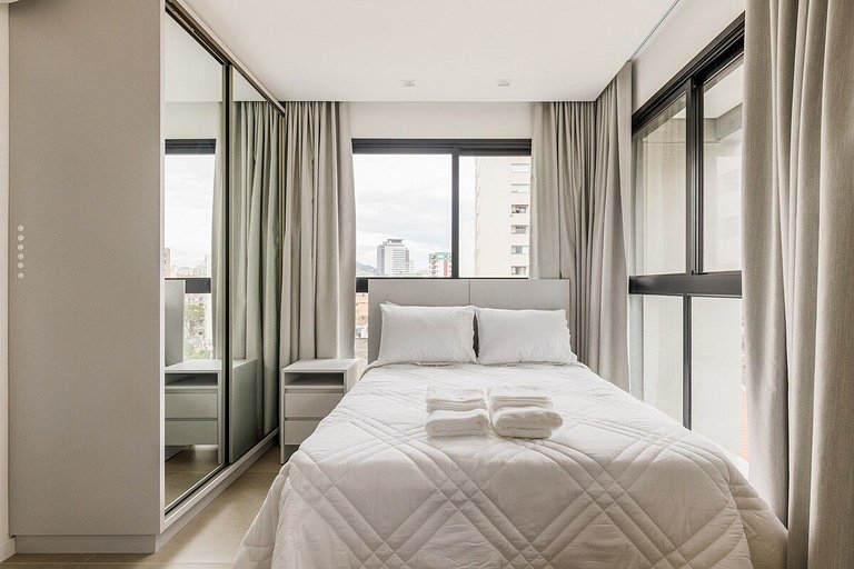 Estúdio completo próx. ao shopping | Centro