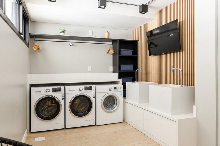 Estúdio completo próx. ao shopping | Centro