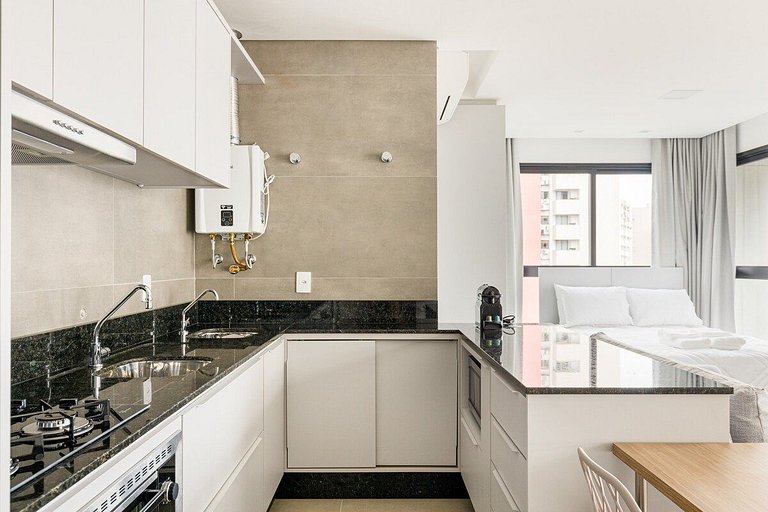 Estúdio completo próx. ao shopping | Centro