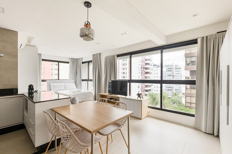 Estúdio completo próx. ao shopping | Centro