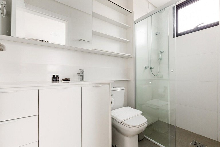 Estúdio completo próx. ao shopping | Centro