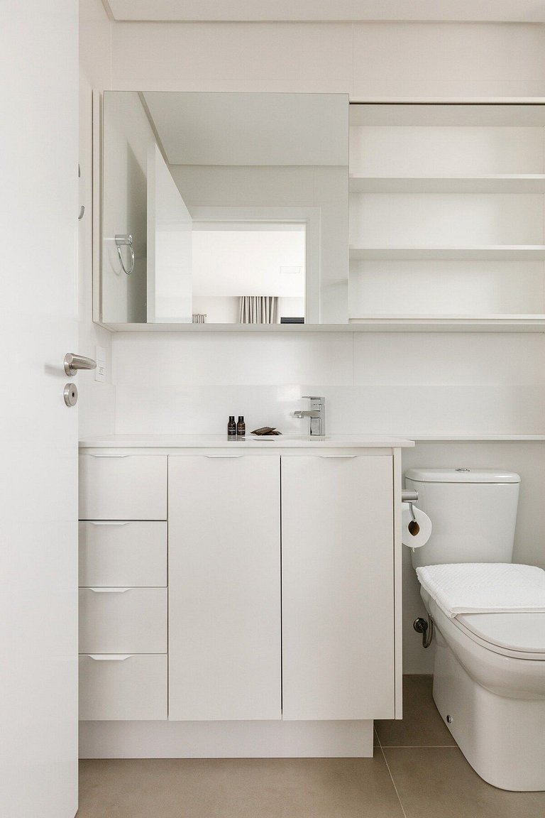 Estúdio completo próx. ao shopping | Centro