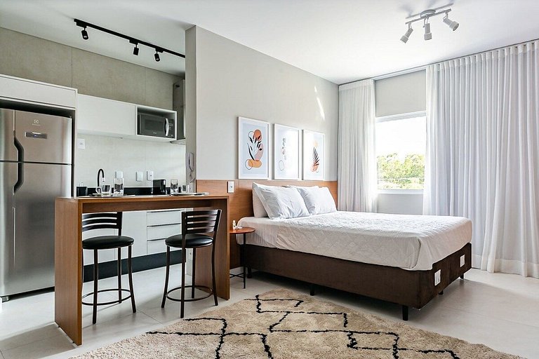 Estúdio completo a passos da praia | Ingleses