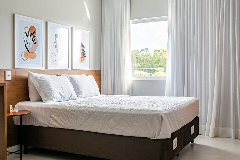 Estúdio completo a passos da praia | Ingleses