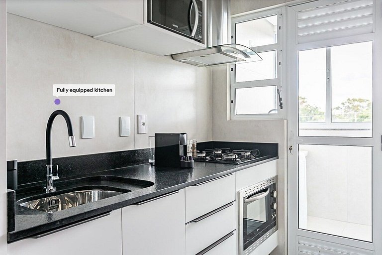 Estúdio completo a passos da praia | Ingleses