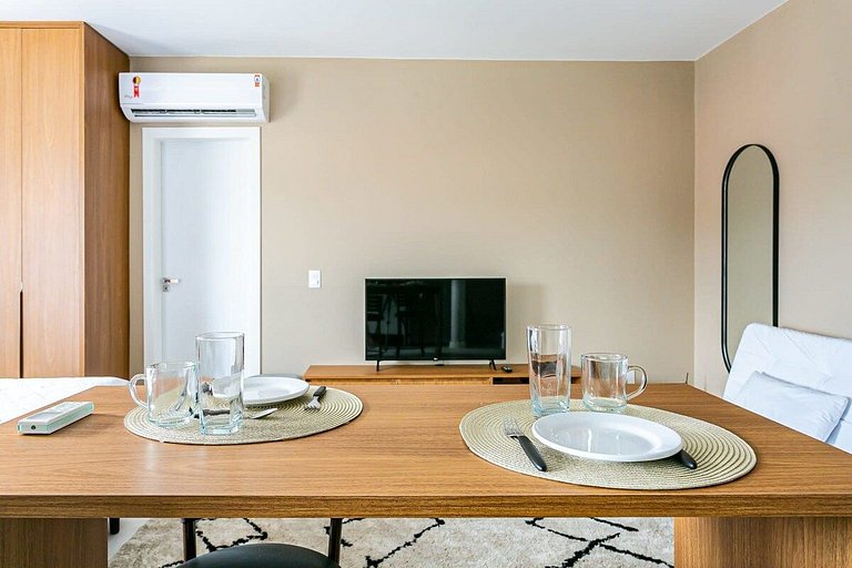 Estúdio completo a passos da praia | Ingleses