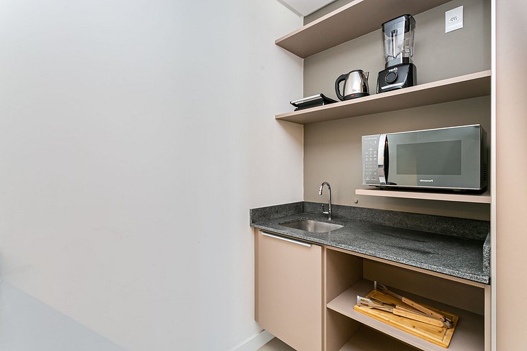 Apto de 1 quarto, condomínio completo | Ingleses