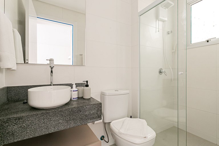 Apto de 1 quarto, condomínio completo | Ingleses