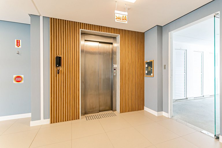 Apto 1Dorm, Churrasqueira e varanda, 200m da praia