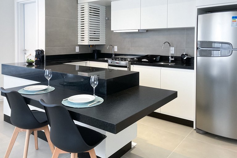 Studio mobiliado próx. ao shopping | Centro