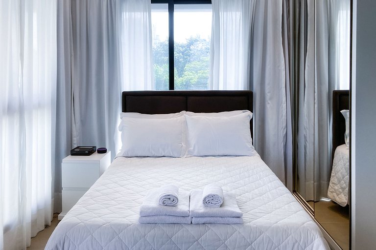 Estúdio mobiliado próx. ao shopping | Centro