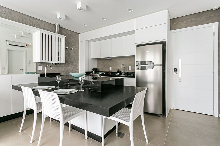 Estúdio completo próx. a Beira Mar | Centro