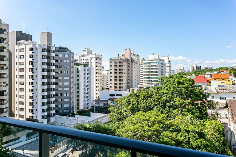 Duplex moderno com ótima localização | Centro