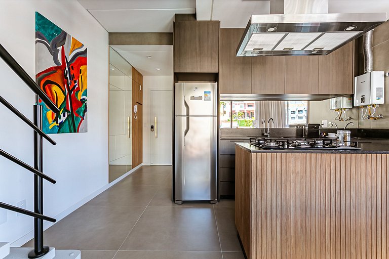 Duplex moderno com ótima localização | Centro