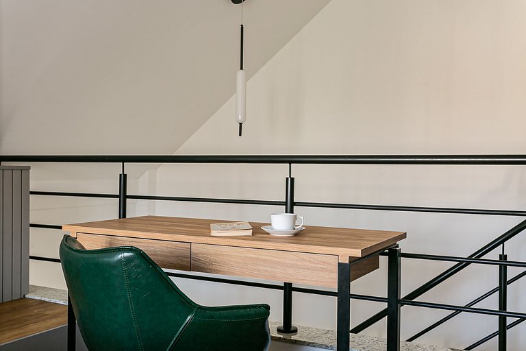 Duplex moderno com ótima localização | Centro