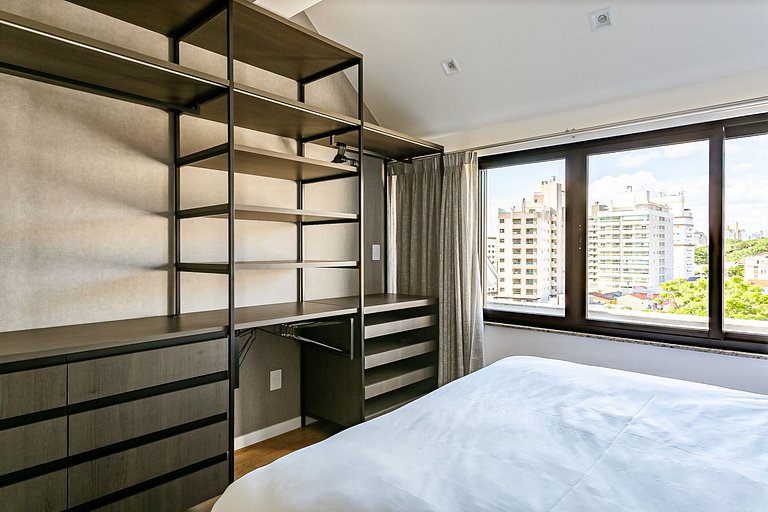 Duplex moderno com ótima localização | Centro