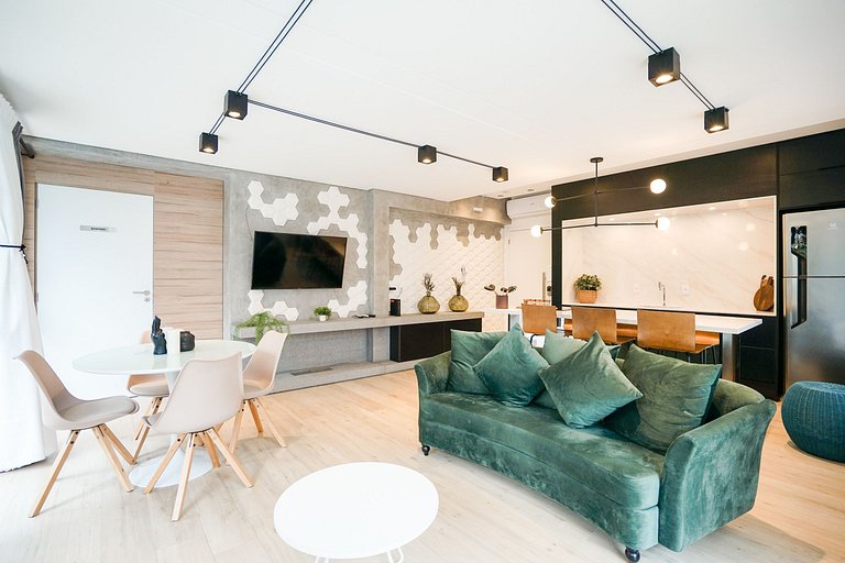 Duplex moderno com ótima localização | Centro