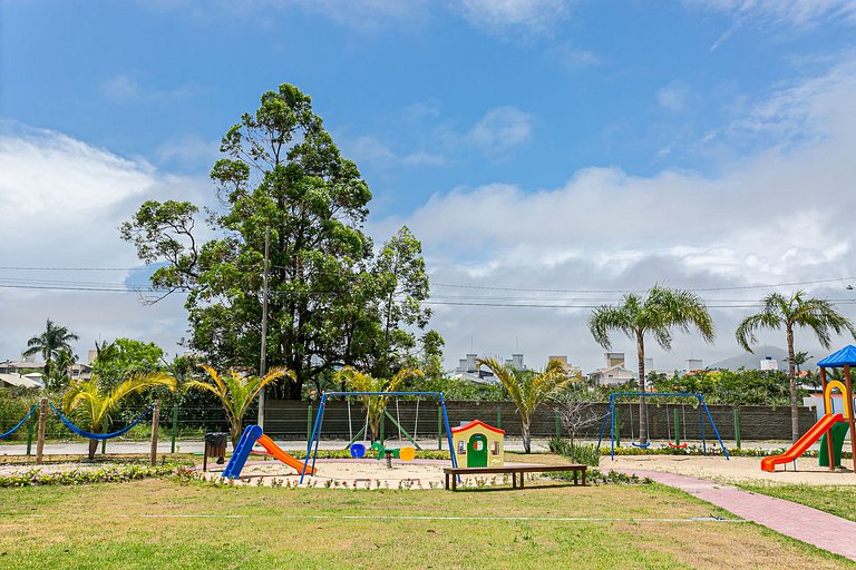 Apto novo a 200m da praia predio com piscina