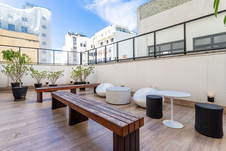 Apto 1 Quarto |Prédio com estacionamento e piscina