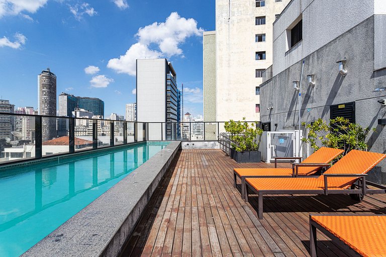 Apto 1 Quarto |Prédio com estacionamento e piscina