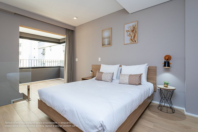 Duplex com sacada próximo à estação Trianon-MASP