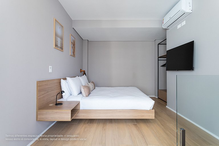 Duplex com sacada próximo à estação Trianon-MASP