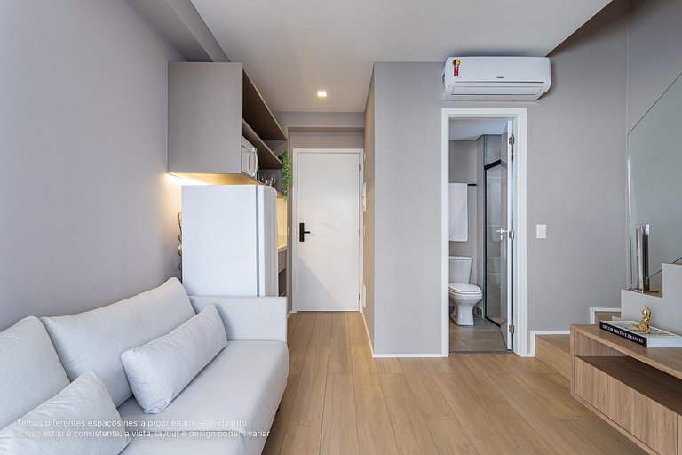Duplex com sacada próximo à estação Trianon-MASP