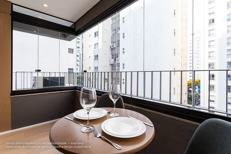 Duplex com sacada próximo à estação Trianon-MASP