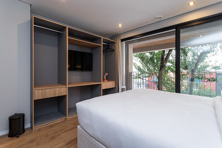 Estúdio a passos da Paulista, Prédio recém-lançado