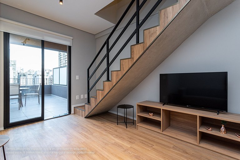 Duplex com Terraço, próximo à Paulista