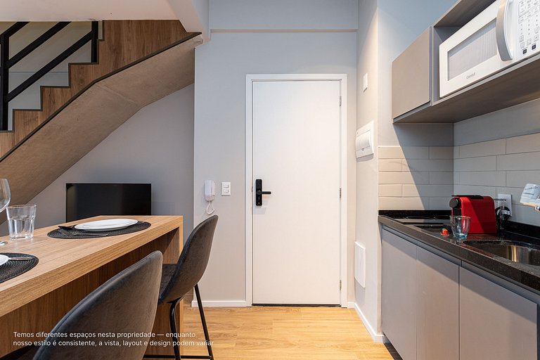 Duplex com Terraço, próximo à Paulista