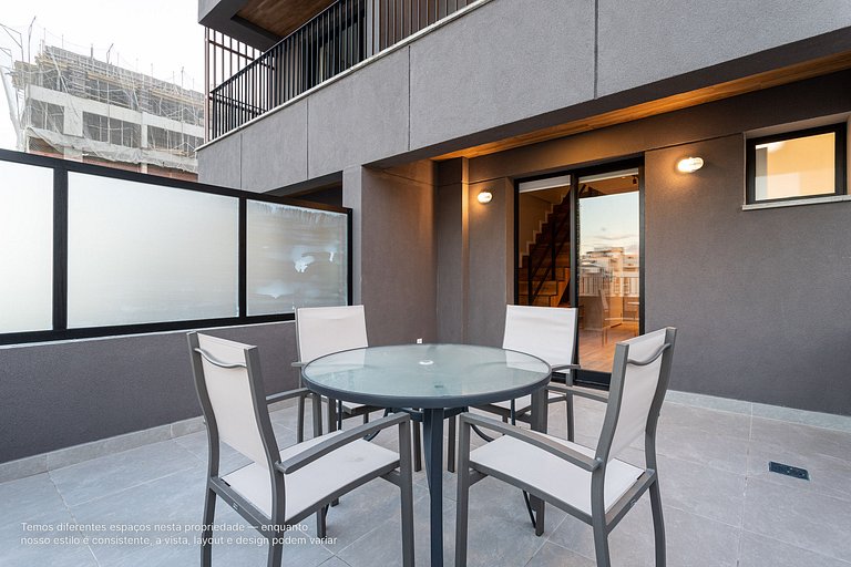 Duplex com Terraço, próximo à Paulista