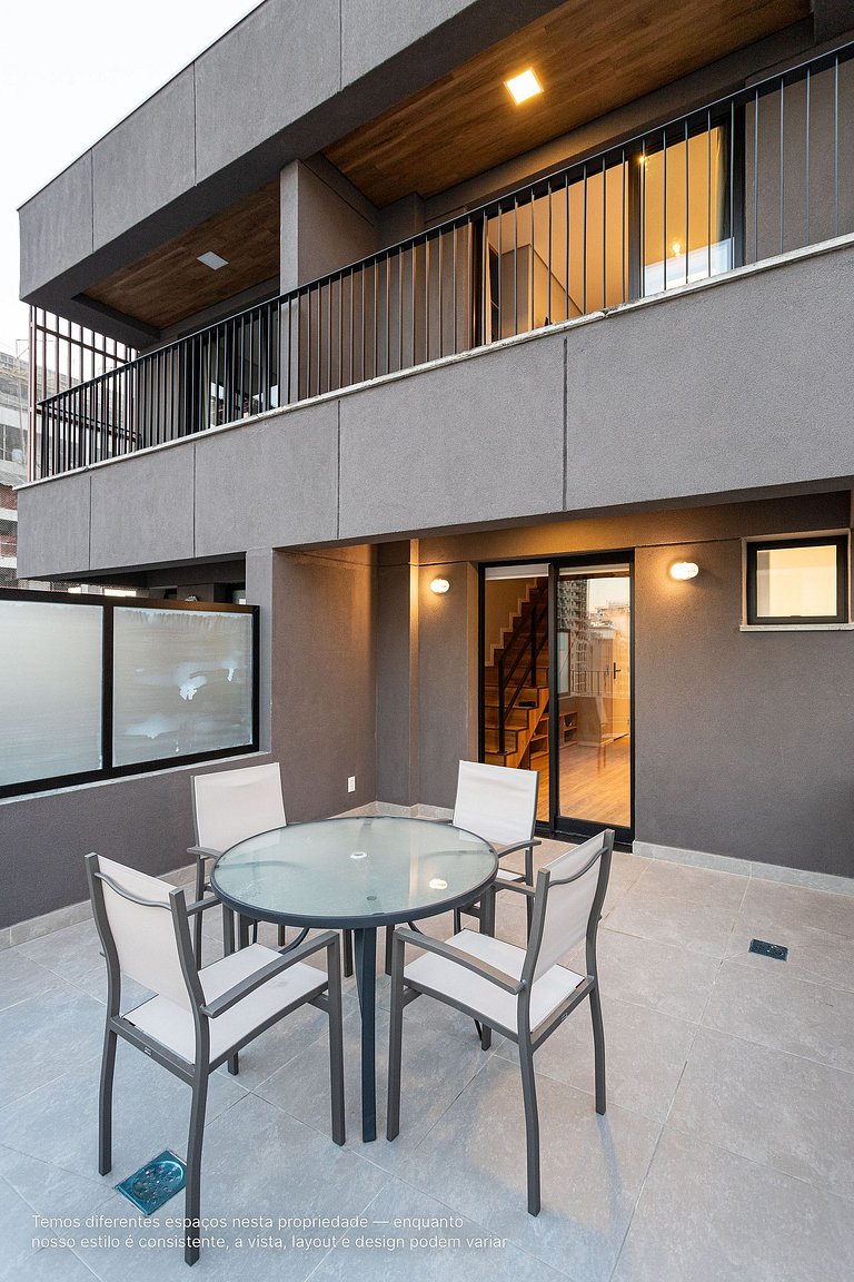 Duplex com Terraço, próximo à Paulista