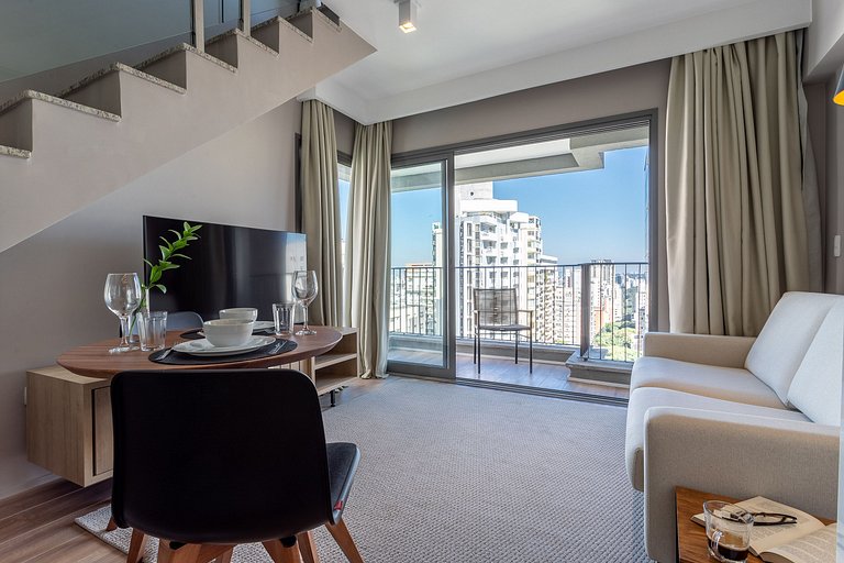 Duplex ao lado da Paulista, excelente localização
