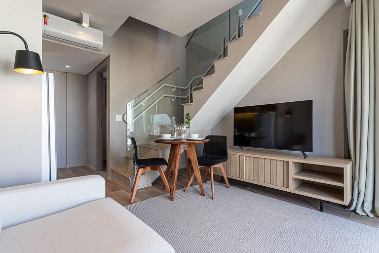 Duplex ao lado da Paulista, excelente localização