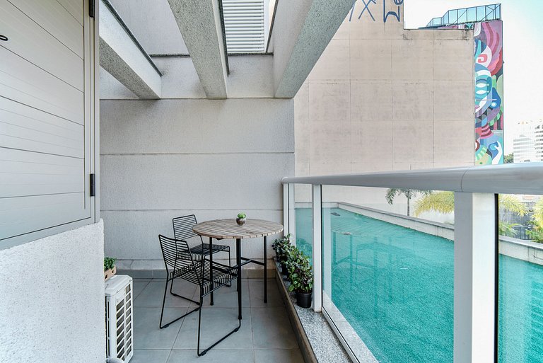 Apartamento c/ Terraço ao lado do Metrô Faria Lima