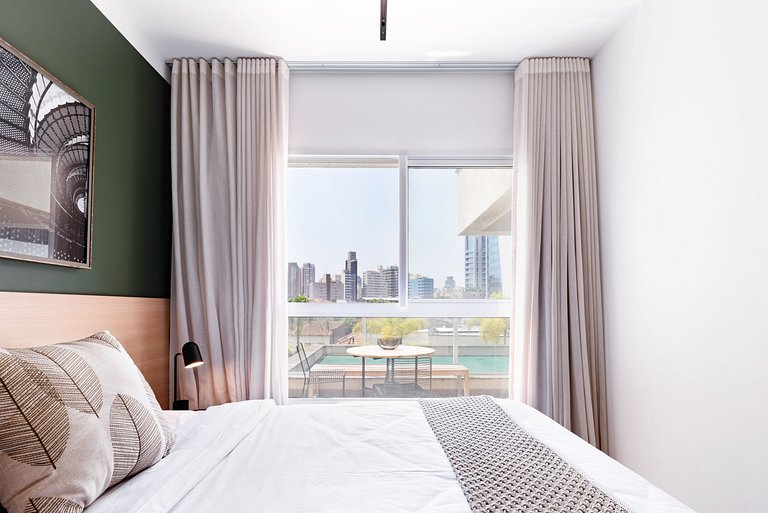 Apartamento c/ Terraço a metros da Faria Lima