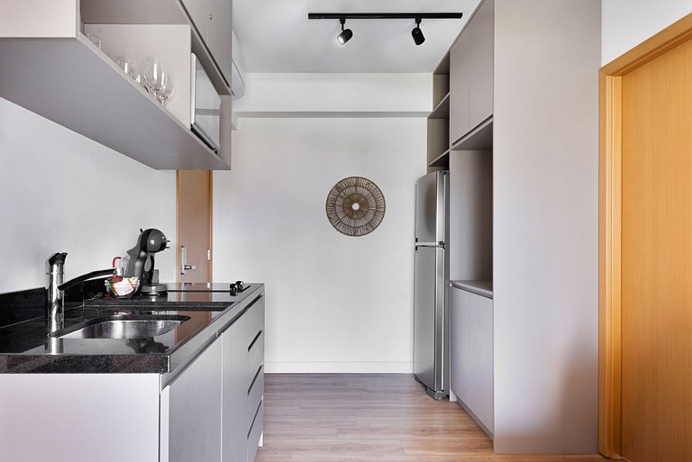 Apartamento c/ Terraço a metros da Faria Lima