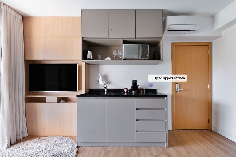 Apartamento c/ Terraço a metros da Faria Lima