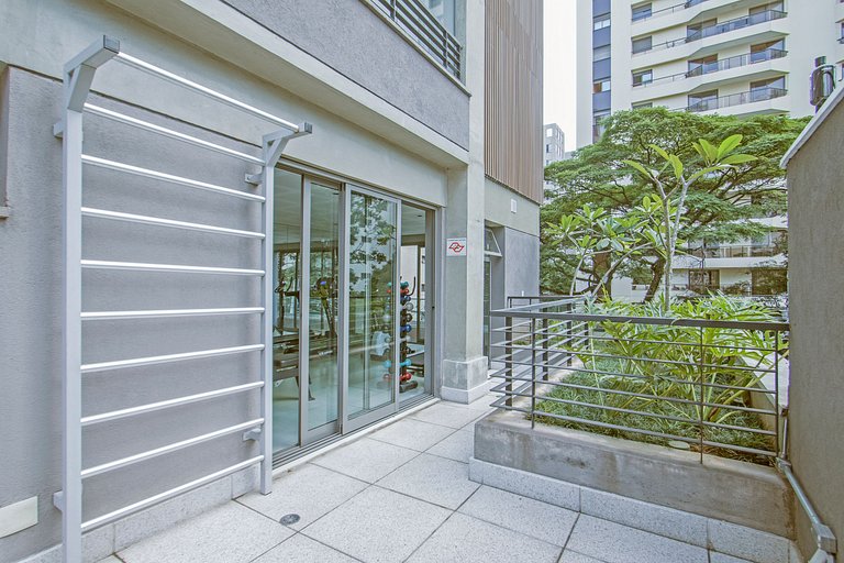 Studio em prédio moderno próximo ao Pq Ibirapuera