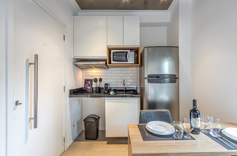 Studio em prédio moderno próximo ao Pq Ibirapuera