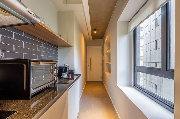 Studio c varanda, academia | Próx Av Santo Amaro
