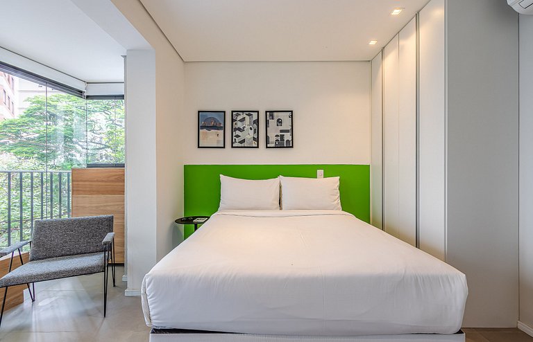 Apto c varanda e cama casal– Vl Nova Conceição