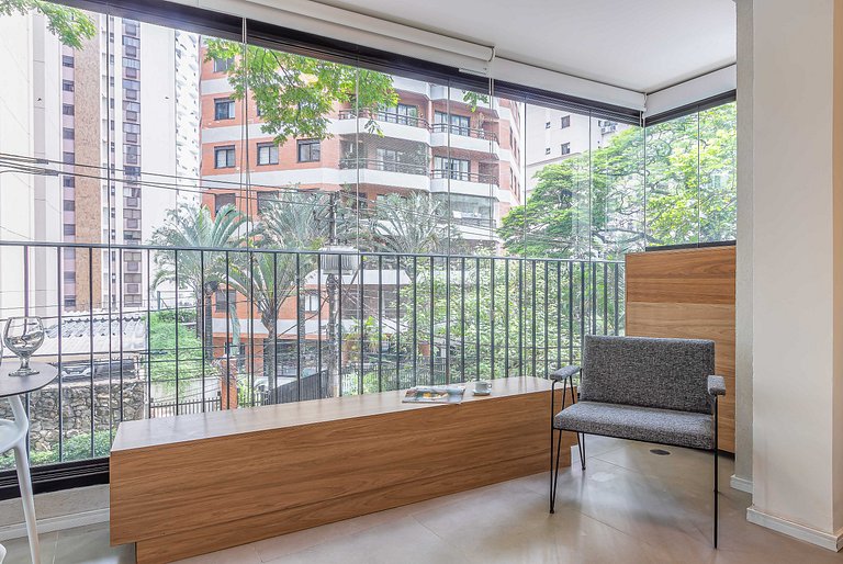 Apto c varanda e cama casal– Vl Nova Conceição
